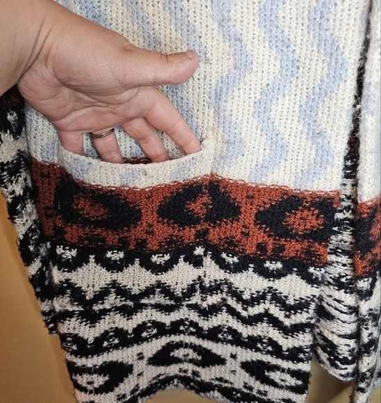 ABERCROMBIE & Fitch Wool and Alpaca blend mixed print sweater Size Small - Picture 4 of 9